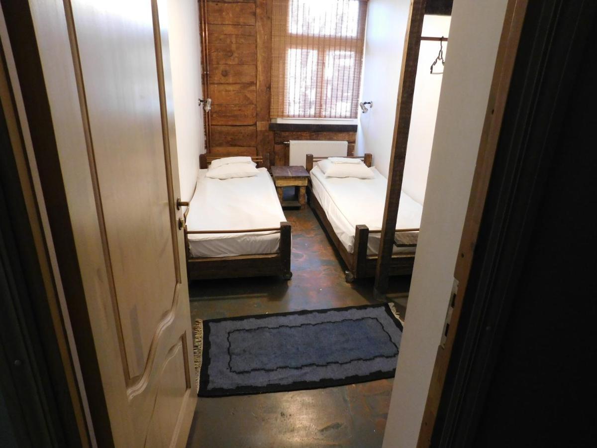 Senliepaja Hotel Luaran gambar