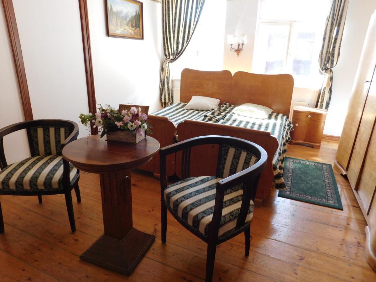 Senliepaja Hotel Luaran gambar